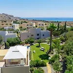וילה Calypso Lindia Luxury לינדוס