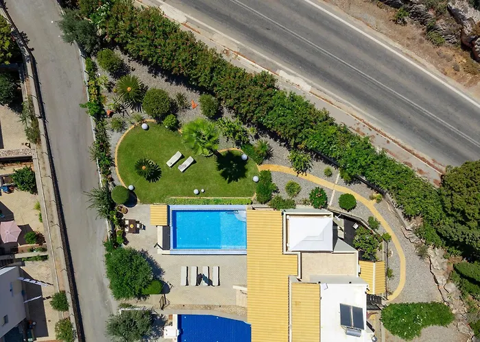 Calypso Lindia Luxury Villa *